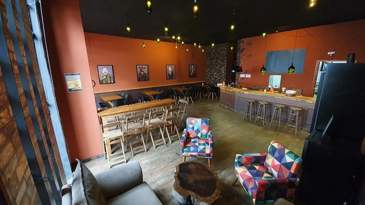 Prévia do vídeo: máquinas Beertronic em uso em um bar